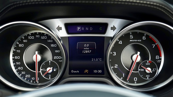 日産エルグランドの燃費はどれくらい?燃費向上方法・燃費比較