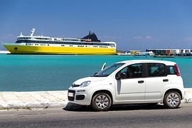【場所別】レンタカーの一日の料金|保険/ガソリン代/軽自動車
