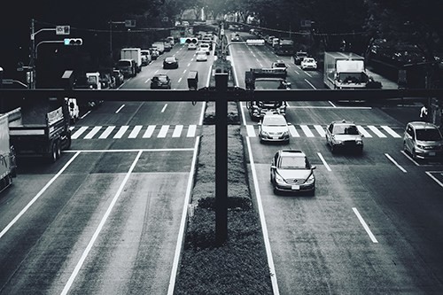 車を運転する夢占いの意味と心理32選｜ブレーキ/坂道/無免許