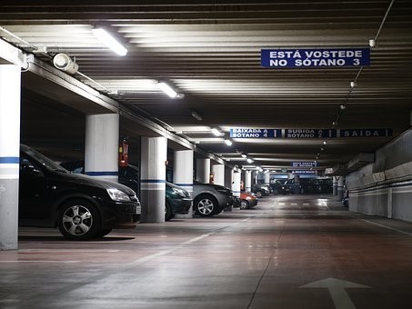 元町周辺の安い駐車場料金比較｜混雑時間と状況・無料はある？