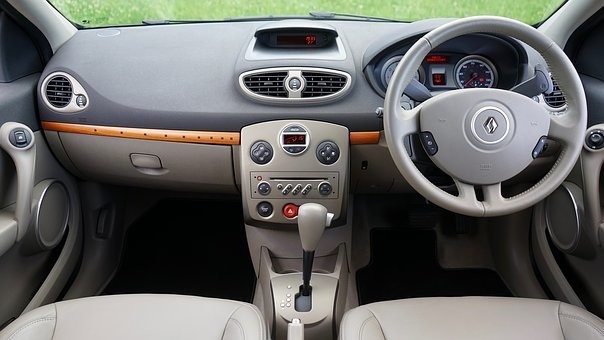 成田周辺の安い駐車場料金比較|混雑時間と状況・無料はある?