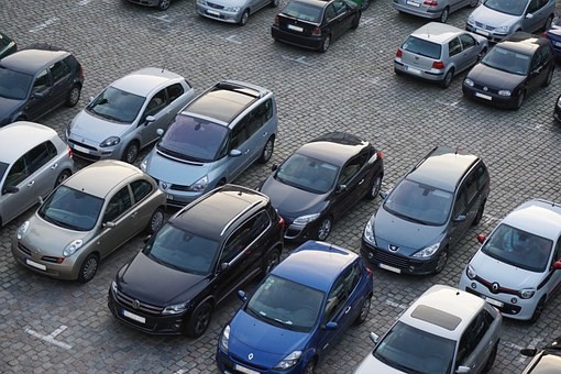 千里中央周辺の安い駐車場料金比較|混雑時間と状況・無料はある?