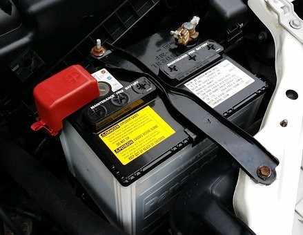 【車種別】オルタネーターの耐久年数・前兆の症状・交換方法