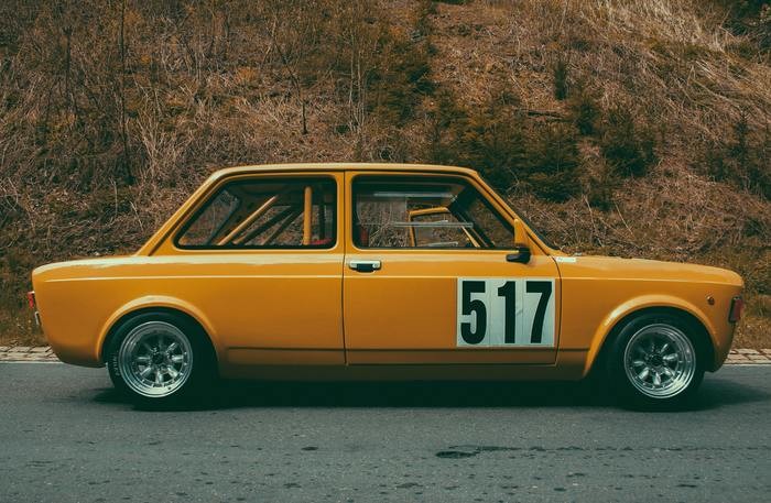 車のステッカーの貼り方・作り方・ステッカー