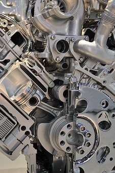 エンストの原因・直し方や対処法・バッテリーとの関係・修理費用