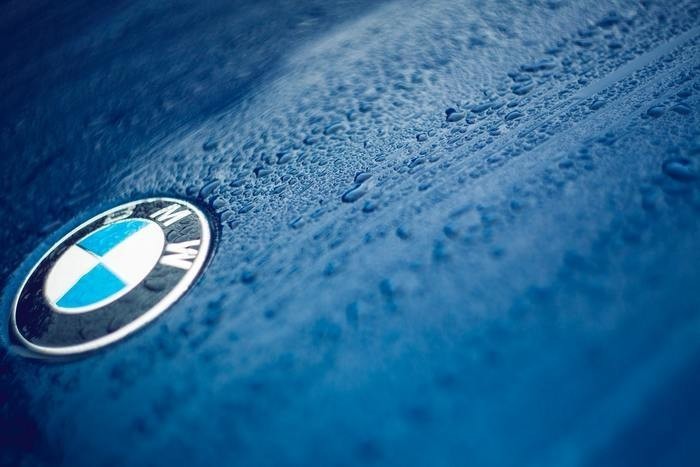 外車の3・エンブレムの種類とメーカー
