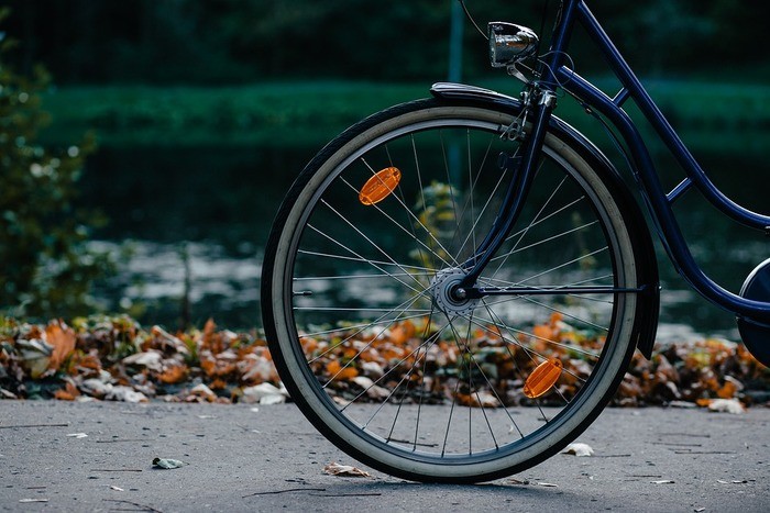 自転車ホイールの交換方法/工賃・ハブ/スポークの交換方法