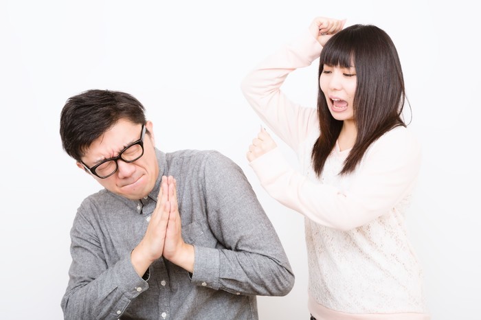 彼女を怒らせたときの対処法・別れないように仲直りする方法