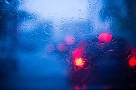 【箇所別】車が曇る対策・解消法・理由|車内/フロントガラス