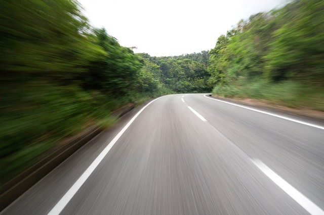 バイクのタイヤ適正空気圧と空気の入れ方・見方・状況別使い分け