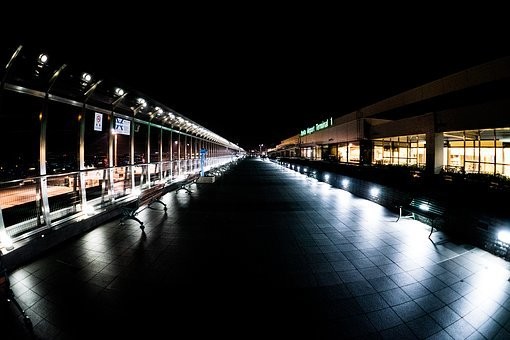 成田空港周辺の安い駐車場料金比較|混雑時間と状況・無料はある?