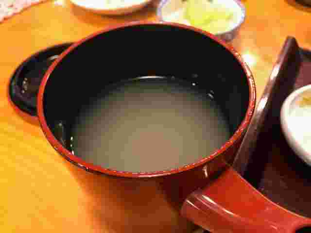 たっぷり入ったそば湯