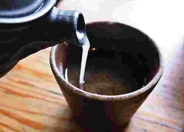 そばチョコに注がれるそば湯