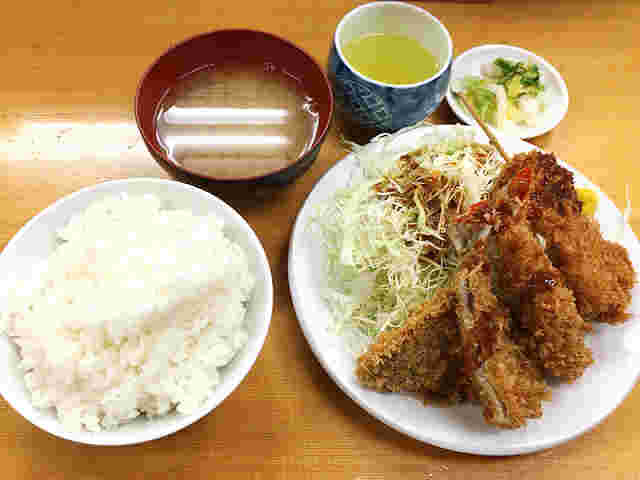 alt"御徒町店定食"