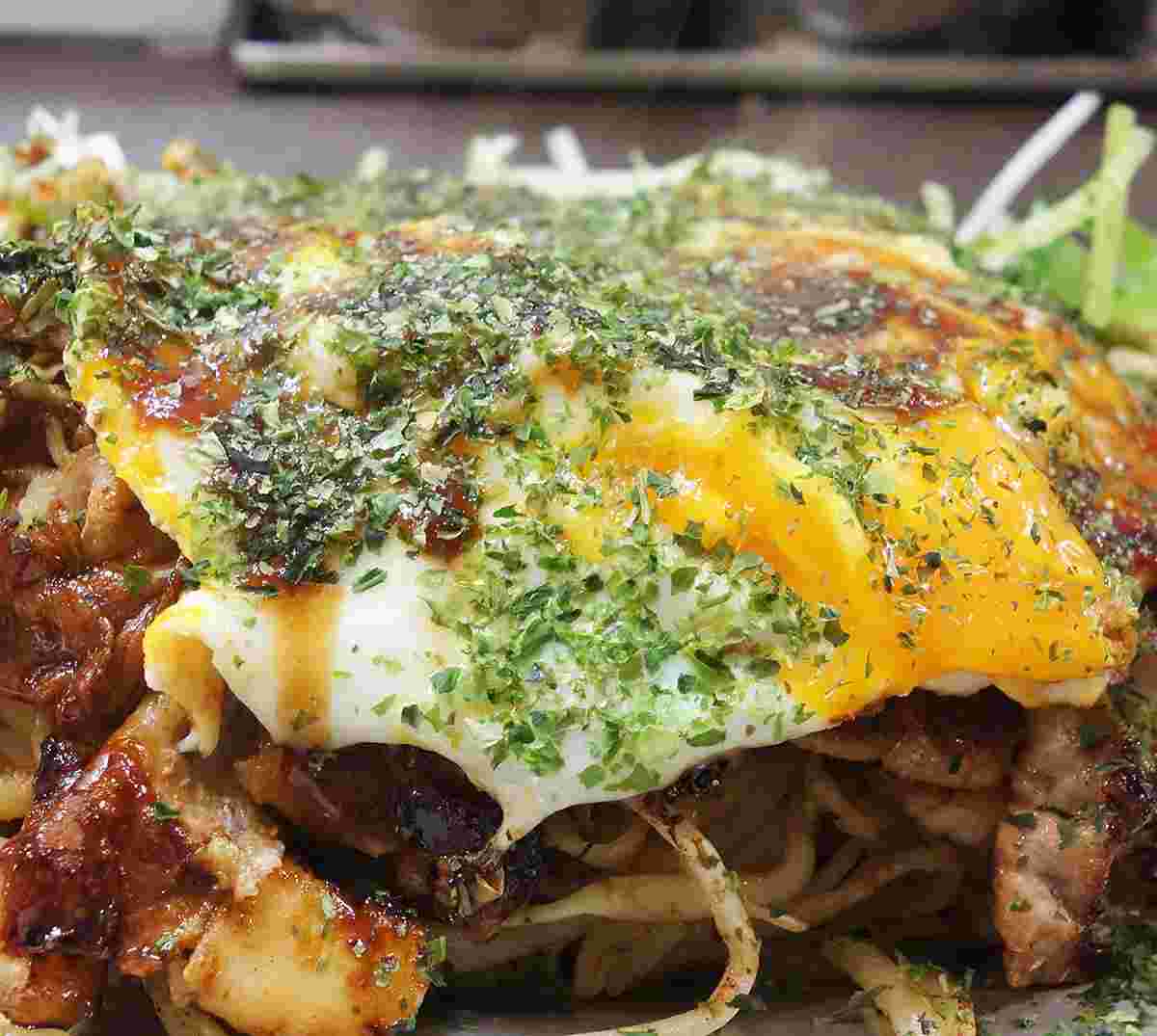 おいしそうなみかさの焼きそばソース味