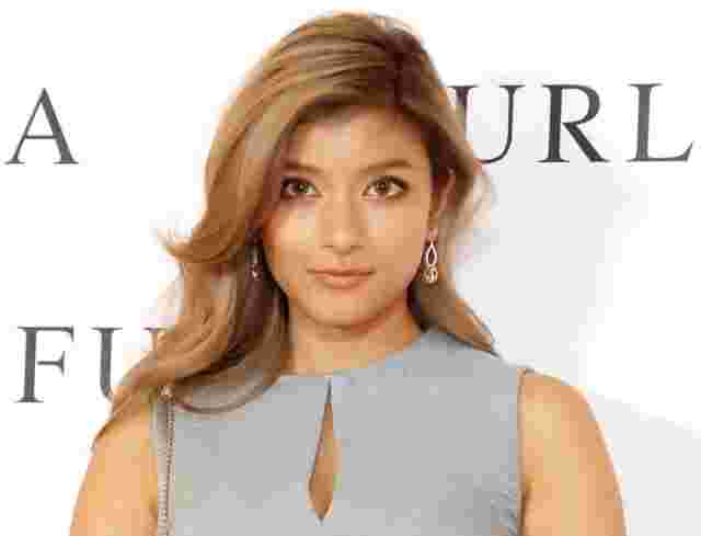 ローラ