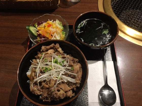 安楽亭　ランチ　牛丼