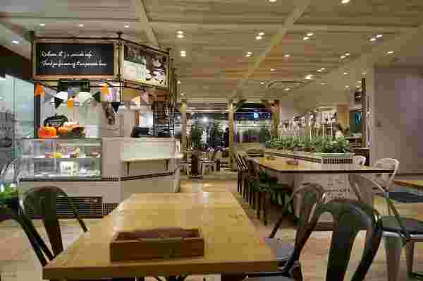 J.S. PANCAKE CAFE　店内
