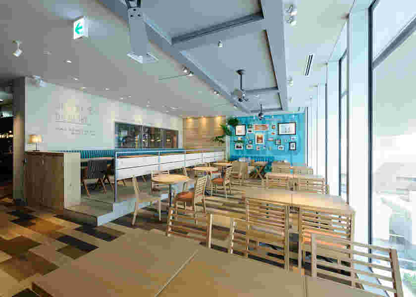 SURFSIDE KITCHEN　内装