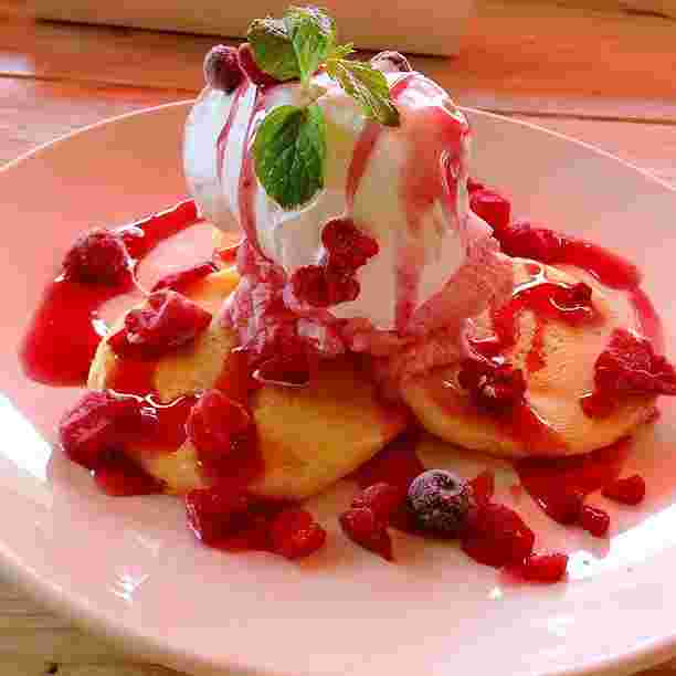 ベリーベリーパンケーキ