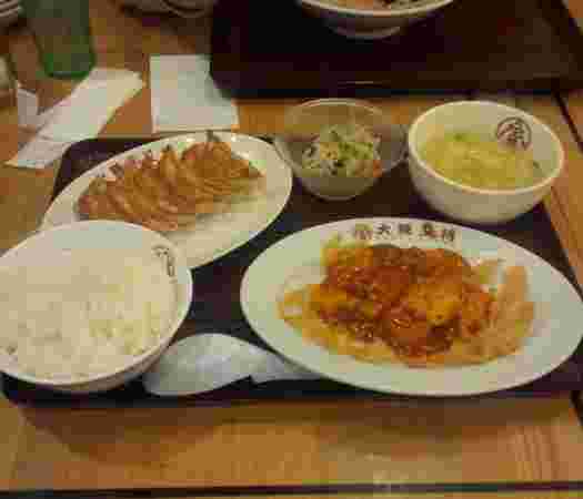 大阪王将のエビチリ定食
