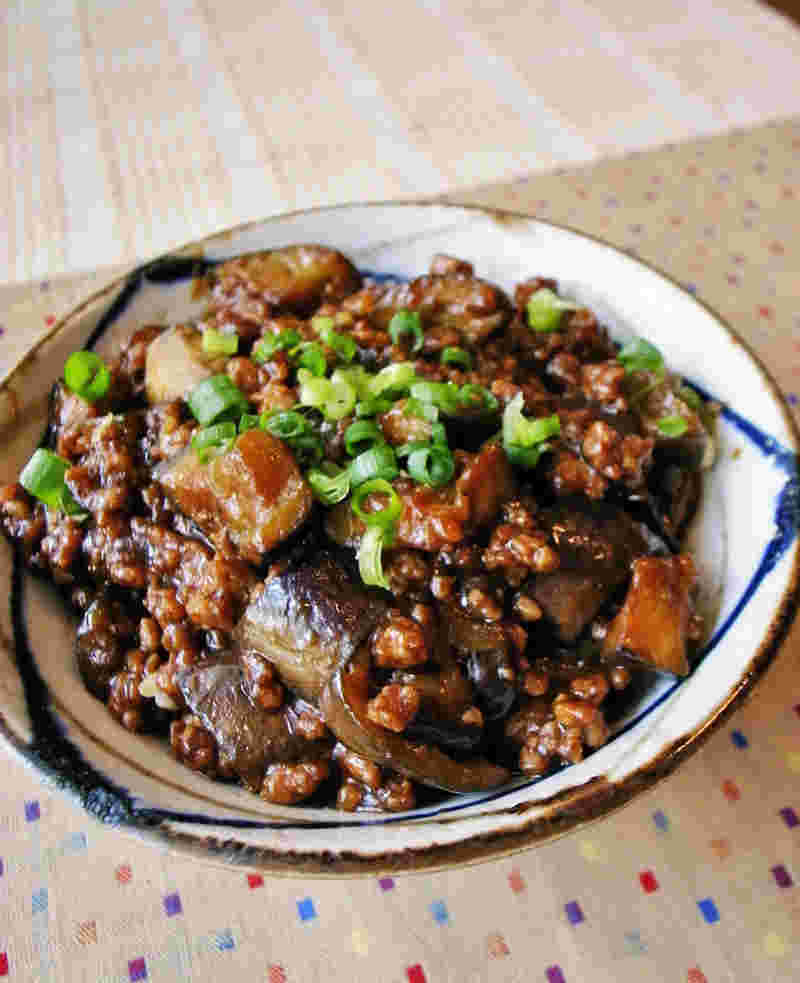 ご飯がっつり！ナスと豚ひき肉の甘味噌丼