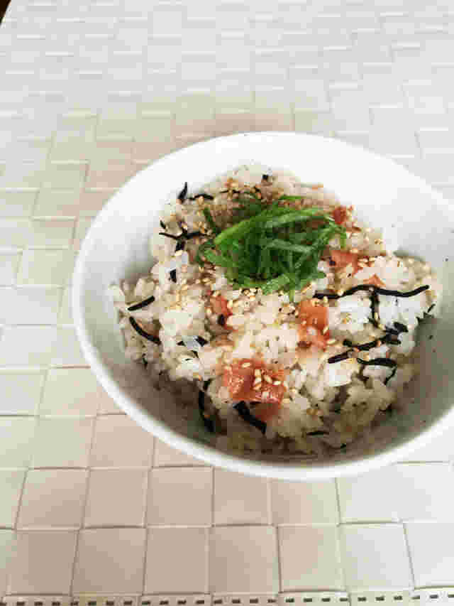 梅干し　ひじき　炊き込みご飯