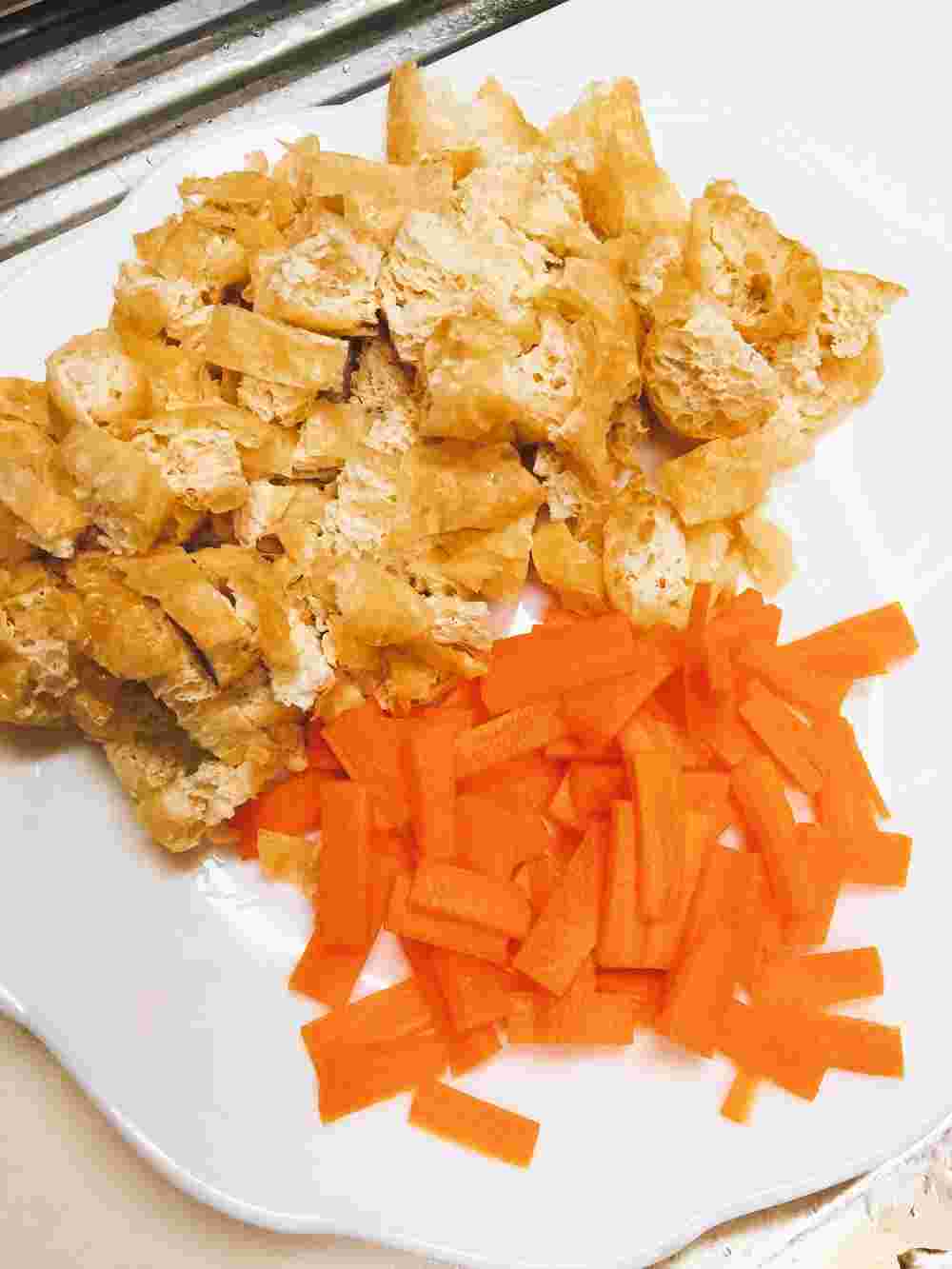 油揚げ　にんじん　千切り