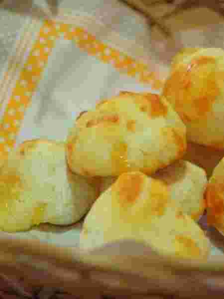ダブルチーズのポンデケージョ