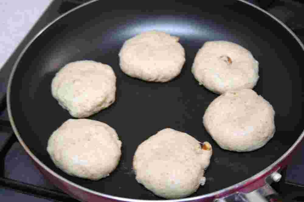 クリームチーズとくるみのパン
