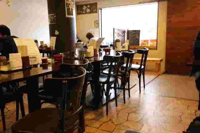 とまと家　店内