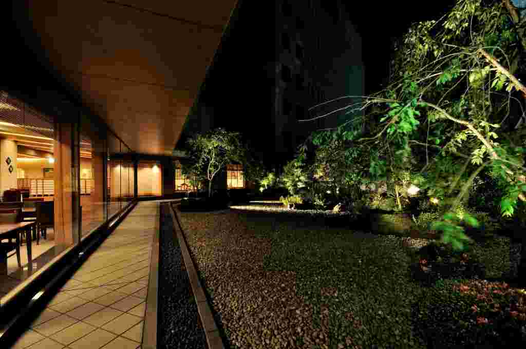https://hama-toku.jp/shopsearch/detail/sheraton-konohana/