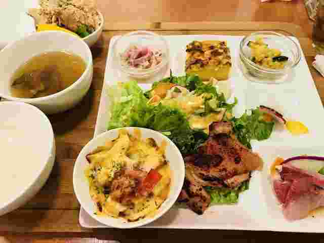 日替り『頂バル』プレート　横濱頂食堂