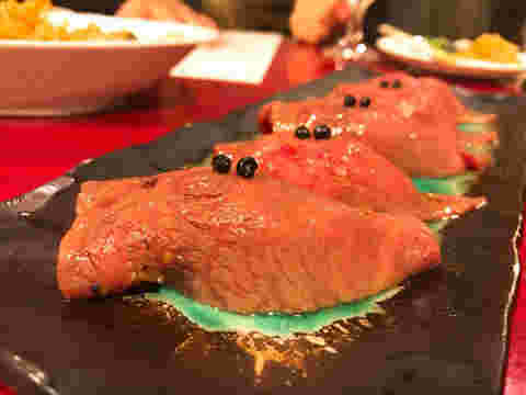 お店一押しの赤身のにぎり