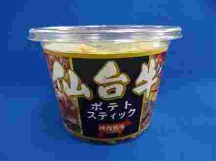仙台名物牛タンの粉末をまぶしたポテトスティックです。
