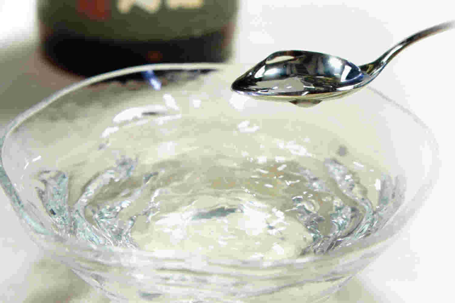 純米吟醸酒で作った世にも珍しいゼリーです。