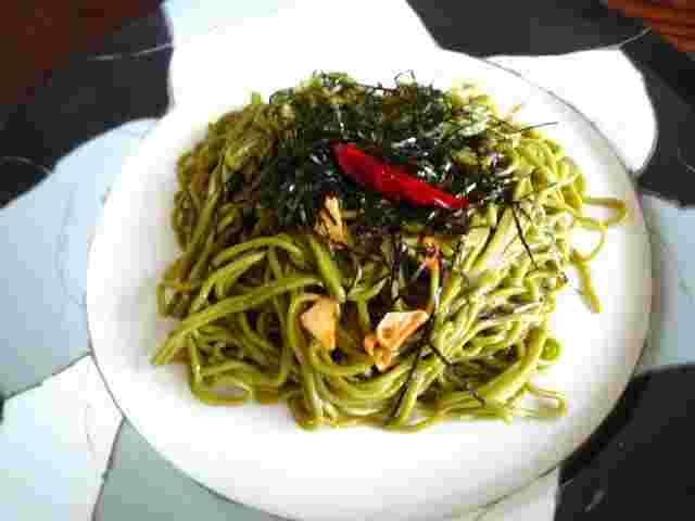 茶蕎麦のペペロンチーノ
