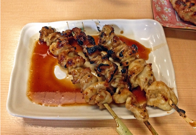 一般的な焼き鳥の鶏皮
