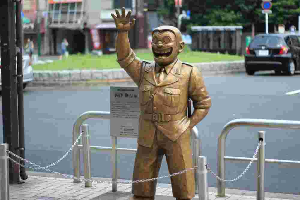 両津勘吉像