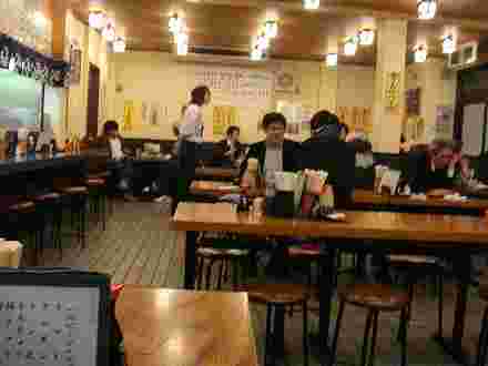 加賀屋店内