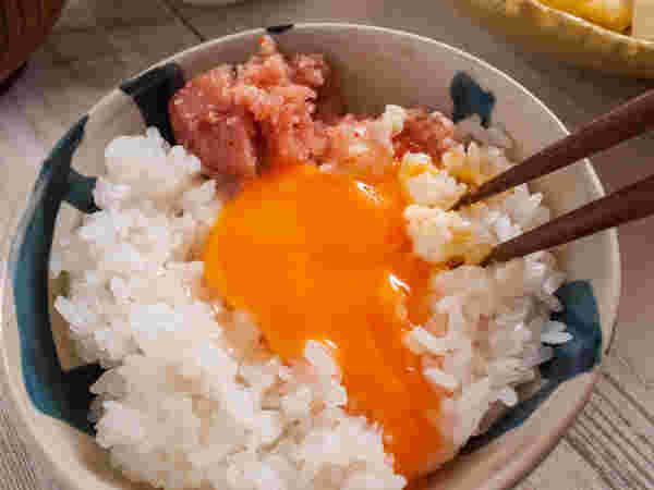 たらこ卵バターご飯のアップ