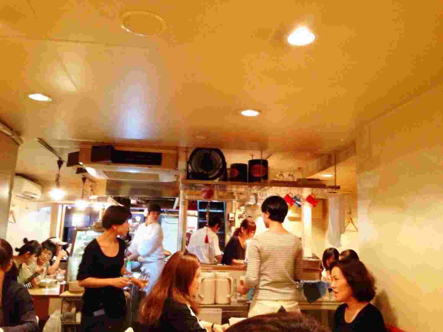 スパ吉店内