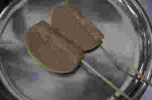 静岡おでんの串のさし方