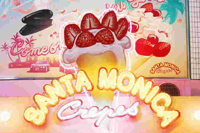 サンタモニカクレープの店のロゴ