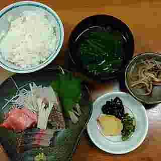 たんぴょう亭の刺身定食