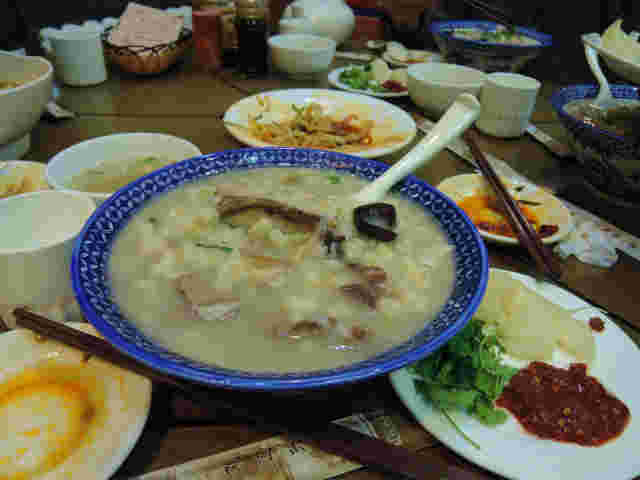 中国の料理羊肉泡馍