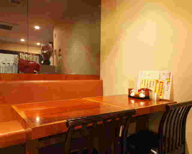 三百杯上野店の席の例
