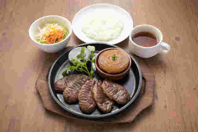 听屋の希少部位センボンの塩麹グリル