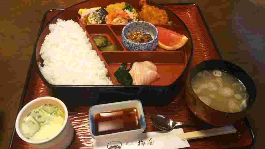 幕の内弁当