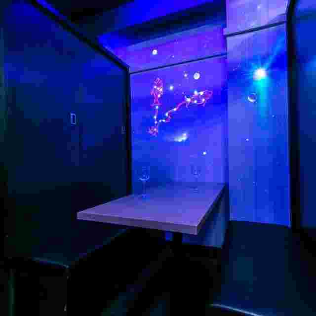 星夜の宴の店内